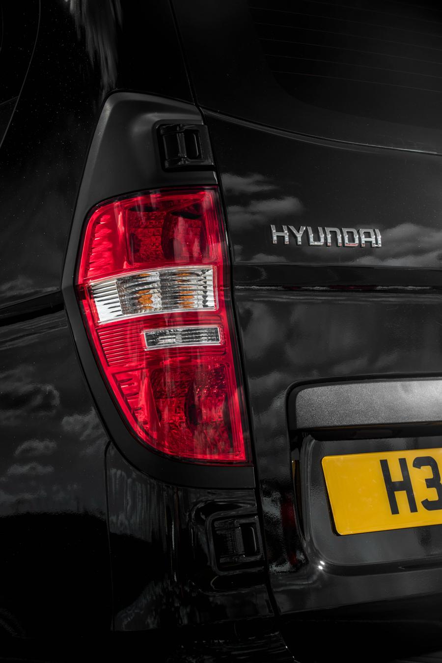 Детали экстерьера Hyundai iLoad 2018 года  (UK) (фото 13 из 18)